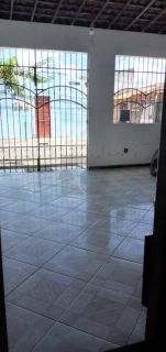 Casa para vender com 3 Quartos, sendo 1 Suíte no Bairro Santos Dumont em Aracaju