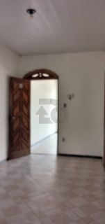 Casa para vender com 3 Quartos, sendo 1 Suíte no Bairro Santos Dumont em Aracaju