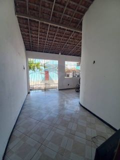 Casa para vender com 3 Quartos, sendo 1 Suíte no Bairro Santos Dumont em Aracaju