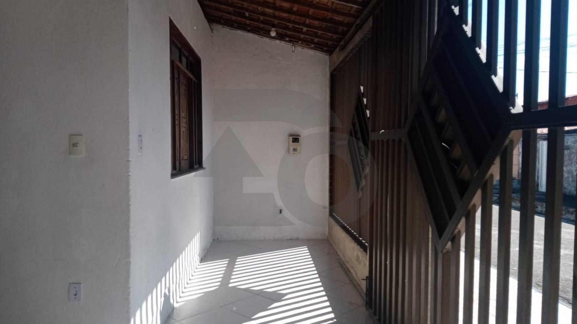 Casa para vender com 2 Quartos, sendo 1 Suíte no Bairro Marcos Freire 3 em Nossa Senhora Do Socorro