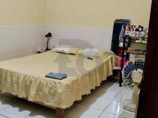 Casa para vender com 4 Quartos, sendo 1 Suíte no Bairro Santos Dumont em Aracaju