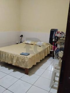 Casa para vender com 4 Quartos, sendo 1 Suíte no Bairro Santos Dumont em Aracaju