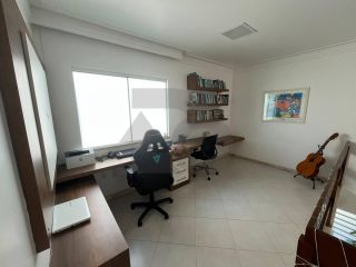 Casa de Condomínio para vender com 4 Quartos, sendo 2 Suítes no Bairro Robalo em Aracaju