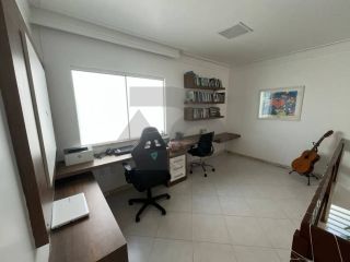 Casa de Condomínio para vender com 4 Quartos, sendo 3 Suítes no Bairro Robalo em Aracaju
