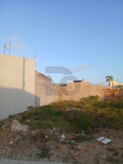 Lote / Terreno de Bairro Para Vender no bairro Aruana em Aracaju.