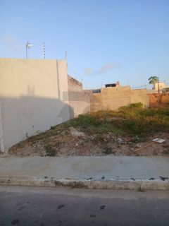 Lote / Terreno de Bairro Para Vender no bairro Aruana em Aracaju.