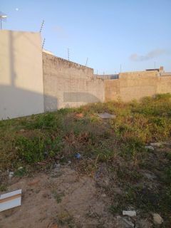 Lote / Terreno de Bairro Para Vender no bairro Aruana em Aracaju.