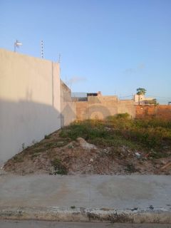 Lote / Terreno de Bairro Para Vender no bairro Aruana em Aracaju.