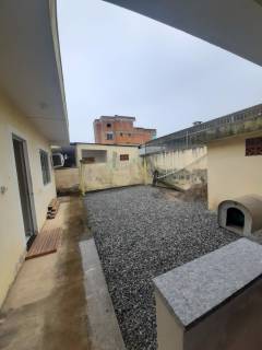 Casa à venda no bairro Alto São Bento - Itapema/SC