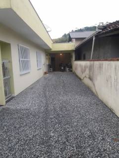Casa à venda no bairro Alto São Bento - Itapema/SC