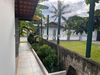 Casa à venda no bairro Zimbros em Bombinhas/SC