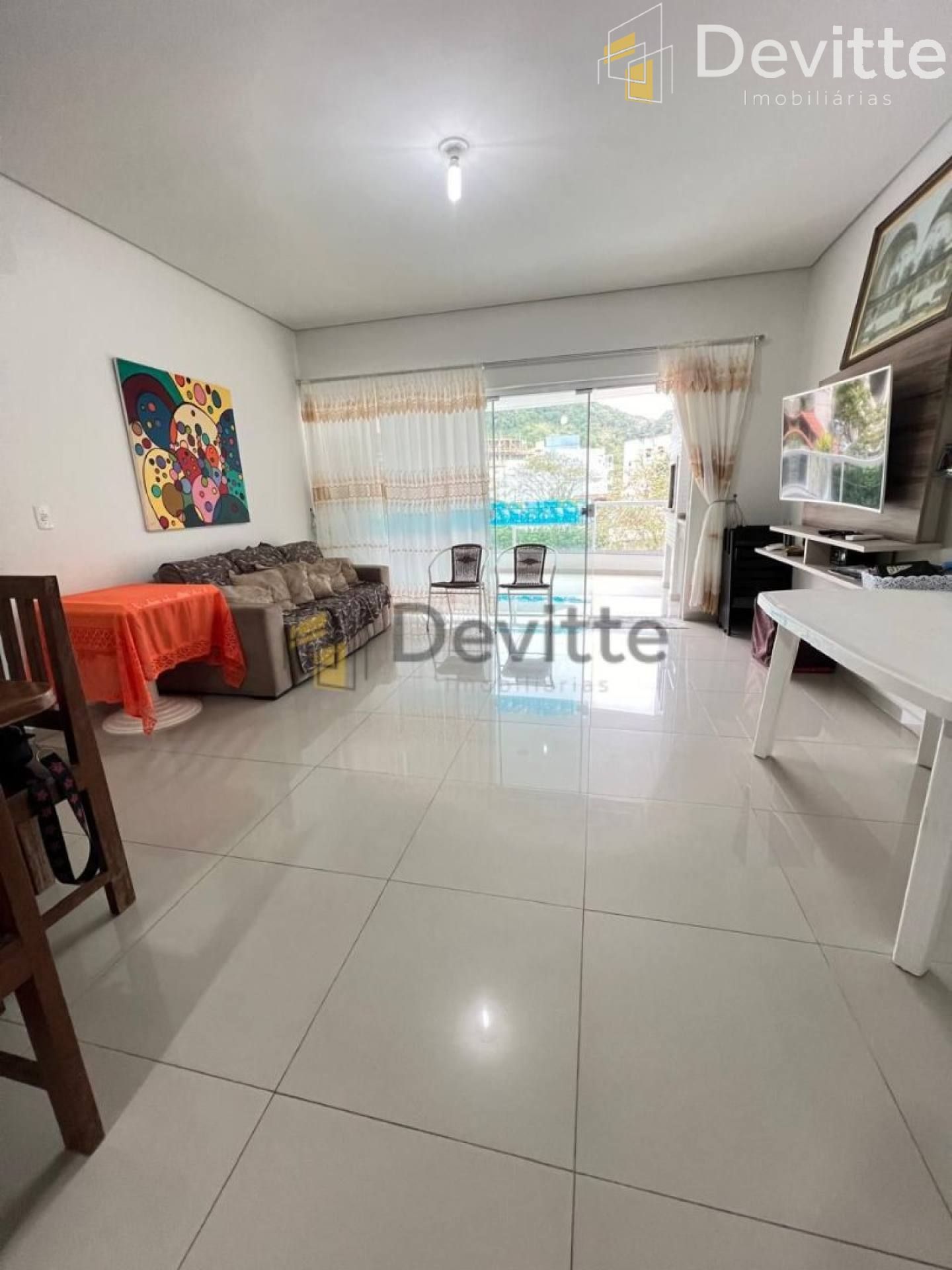 Apartamento para temporada na praia de Bombas - Bombinhas/SC.