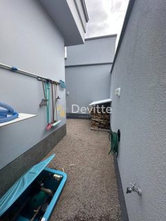 Linda casa para Venda 03 suítes no bairro Centro em Tijucas