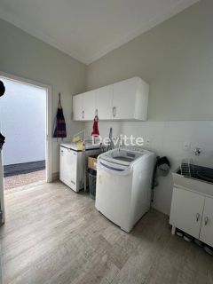 Linda casa para Venda 03 suítes no bairro Centro em Tijucas