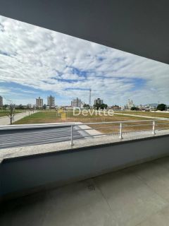 Linda casa para Venda 03 suítes no bairro Centro em Tijucas