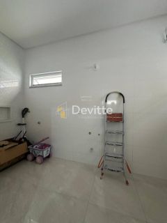 Casa Alto Padrão com 3 quartos e uma suíte com closet no Loteamento Mata Atlântica