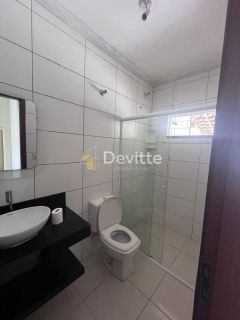 Casa em excelente localização com dois quartos e área de festas com piscina no Loteamento Mata Atlântica