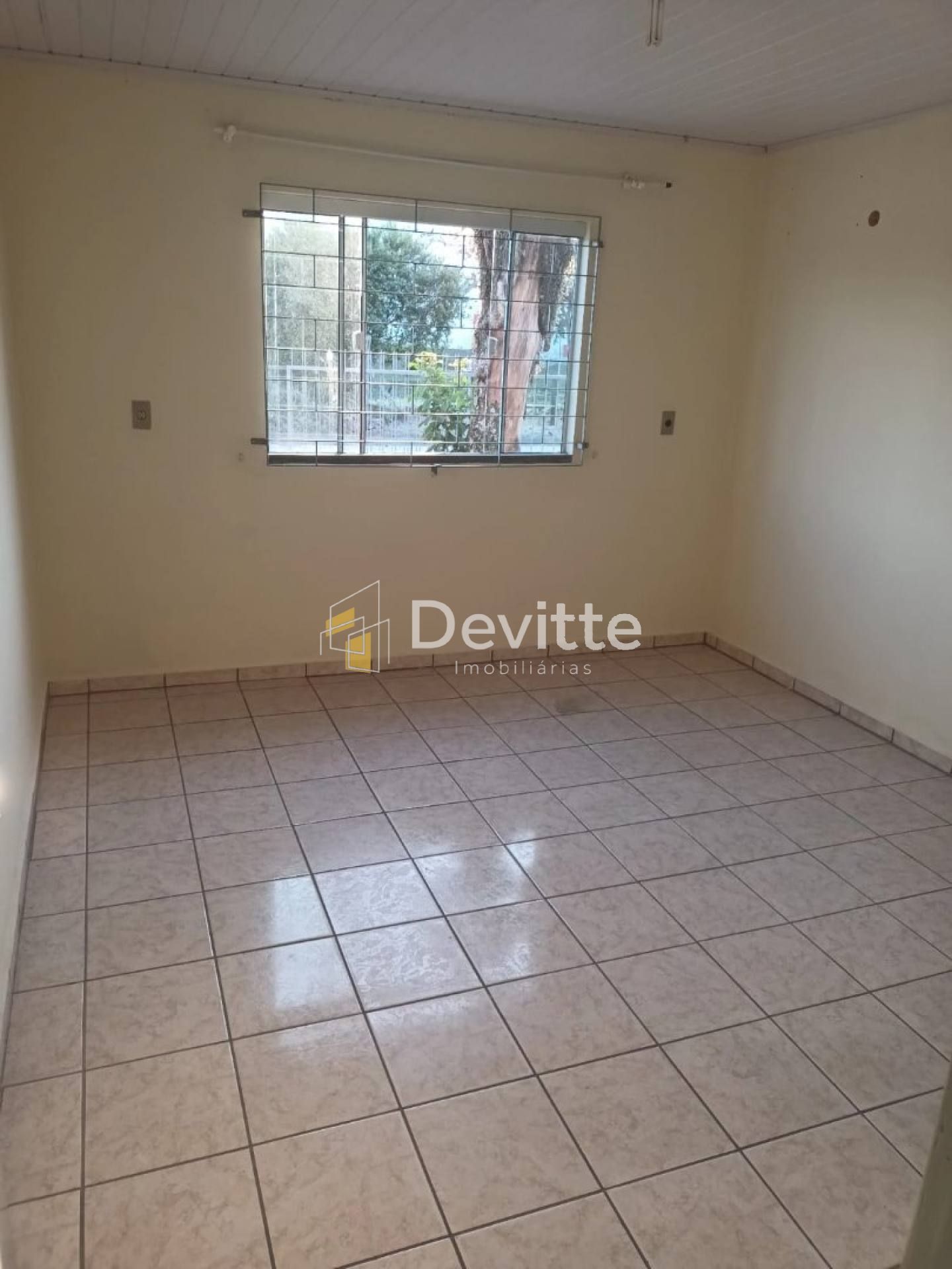 Casa Para Vender com 2 quartos no bairro Universitario em Tijucas