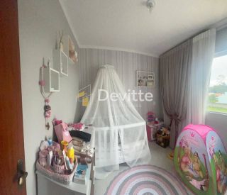 Apartamento mobiliado à venda com 2 quartos sendo 1 suíte no bairro Universitario em Tijucas