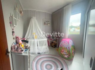 Apartamento mobiliado à venda com 2 quartos sendo 1 suíte no bairro Universitario em Tijucas
