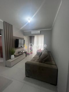 Apartamento mobiliado à venda com 2 quartos sendo 1 suíte no bairro Universitario em Tijucas