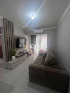 Apartamento mobiliado à venda com 2 quartos sendo 1 suíte no bairro Universitario em Tijucas