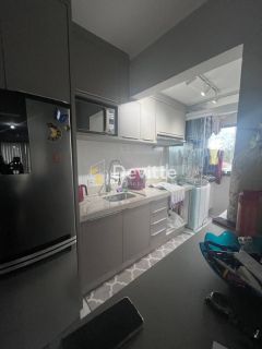 Apartamento mobiliado à venda com 2 quartos sendo 1 suíte no bairro Universitario em Tijucas