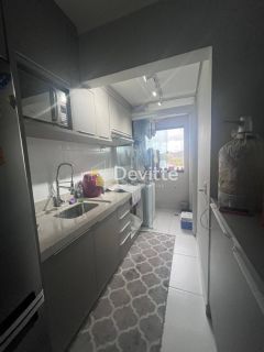 Apartamento mobiliado à venda com 2 quartos sendo 1 suíte no bairro Universitario em Tijucas