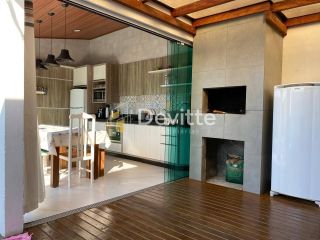 Casa à Venda – 3 Dormitórios (1 Suíte) | Oportunidade para Morar e Empreender!