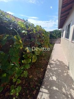 Casa Residencial + sala comercial  à Venda – 3 Suítes | Amplo Espaço | Duas Frentes