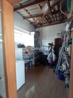 Casa Residencial + sala comercial  à Venda – 3 Suítes | Amplo Espaço | Duas Frentes