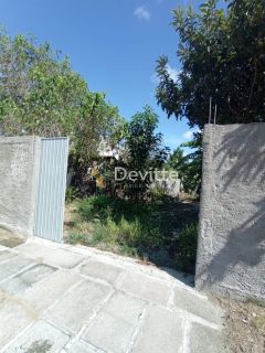 Casa Residencial + sala comercial  à Venda – 3 Suítes | Amplo Espaço | Duas Frentes