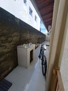 Casa Residencial + sala comercial  à Venda – 3 Suítes | Amplo Espaço | Duas Frentes