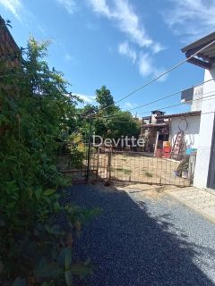 Casa Residencial + sala comercial  à Venda – 3 Suítes | Amplo Espaço | Duas Frentes
