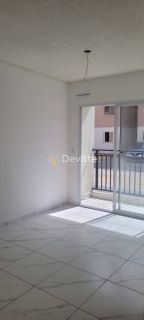 APARTAMENTO ACONCHEGANTE E COM ÁREA DE LAZER COMPLETA