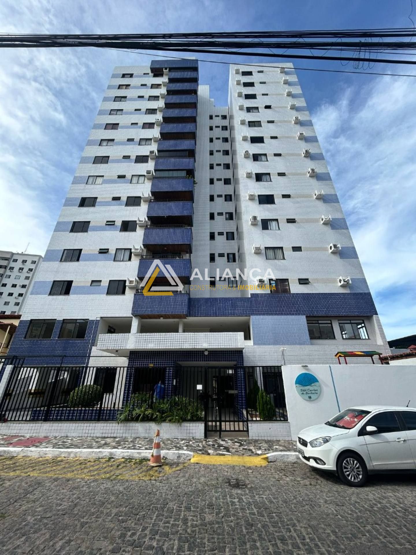 APARTAMENTO À VENDA COM 3 QUARTOS,SENDO 1 SUÍTE NO BAIRRO LUZIA EM ARACAJU/SE.