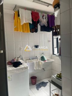 APARTAMENTO À VENDA COM 3 QUARTOS,SENDO 1 SUÍTE NO BAIRRO LUZIA EM ARACAJU/SE.