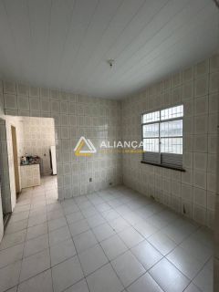 CASA À VENDA COM 3 QUARTOS,SENDO 3 SUÍTES NO BAIRRO AEROPORTO EM ARACAJU SERGIPE.