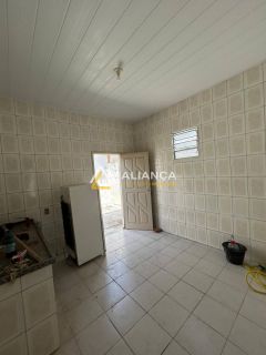 CASA À VENDA COM 3 QUARTOS,SENDO 3 SUÍTES NO BAIRRO AEROPORTO EM ARACAJU SERGIPE.