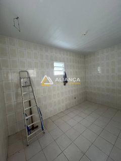 CASA À VENDA COM 3 QUARTOS,SENDO 3 SUÍTES NO BAIRRO AEROPORTO EM ARACAJU SERGIPE.