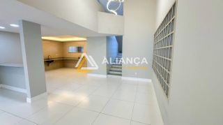 CASA Á VENDA COM  5 QUARTOS,SENDO 3 SUÍTES NO BAIRRO ATALAIA EM  ARACAJU SERGIPE