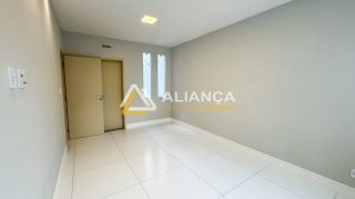 CASA Á VENDA COM  5 QUARTOS,SENDO 3 SUÍTES NO BAIRRO ATALAIA EM  ARACAJU SERGIPE