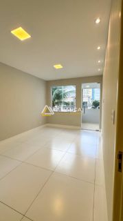 CASA Á VENDA COM  5 QUARTOS,SENDO 3 SUÍTES NO BAIRRO ATALAIA EM  ARACAJU SERGIPE