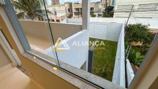 CASA Á VENDA COM  5 QUARTOS,SENDO 3 SUÍTES NO BAIRRO ATALAIA EM  ARACAJU SERGIPE