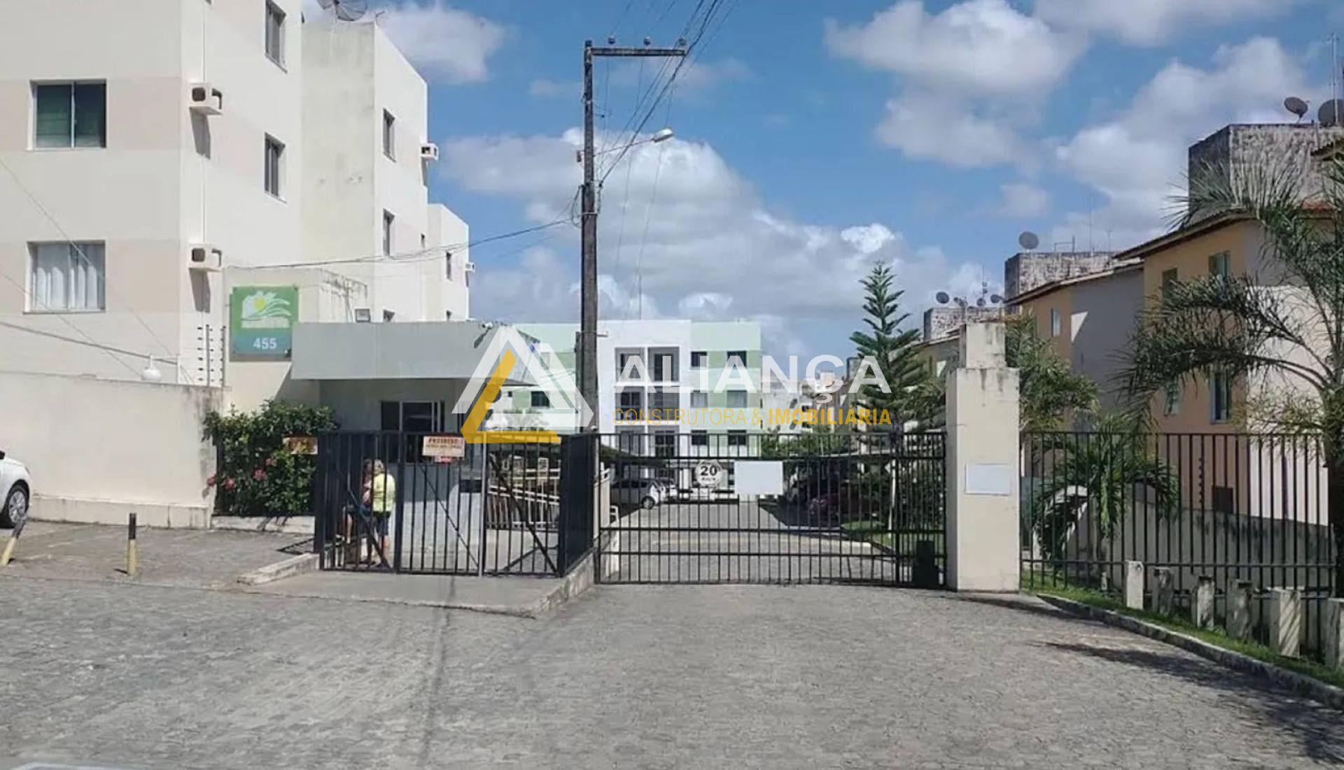 APARTAMENTO Á  VENDA COM 3 QUARTOS 1 BANHEIRO NO BAIRRO JABOTIANA  EM ARACAJU SERGIPE