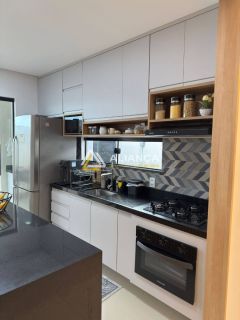 CASA À VENDA EM CONDOMÍNIO COM 3 QUARTOS,SENDO 1 SUÍTE NO BAIRRO OLHOS D` ÁGUA EM  BARRA  DOS COQUEIROS SERGIPE.