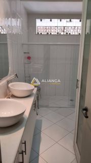 CASA Á VENDA COM 6 QUARTOS,SENDO 3 SUÍTES NO BAIRRO ATALAIA EM ARACAJU/SE.