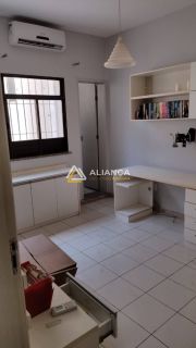 CASA Á VENDA COM 6 QUARTOS,SENDO 3 SUÍTES NO BAIRRO ATALAIA EM ARACAJU/SE.