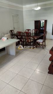 CASA Á VENDA COM 6 QUARTOS,SENDO 3 SUÍTES NO BAIRRO ATALAIA EM ARACAJU/SE.