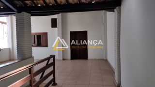 CASA Á VENDA COM 6 QUARTOS,SENDO 3 SUÍTES NO BAIRRO ATALAIA EM ARACAJU/SE.